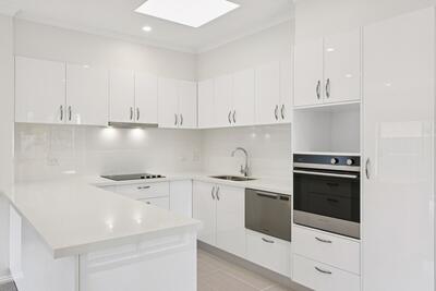 55/100 Station Street