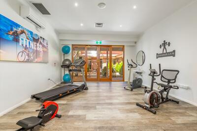 100/62-76 Cavanagh Street