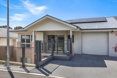 IC/024 Ibis Crescent