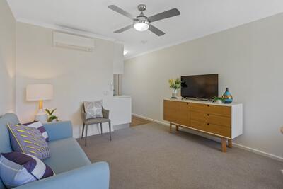 27/104 Country Club Drive
