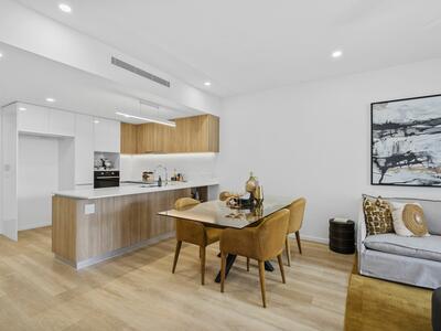 2203/7 Braddock Street