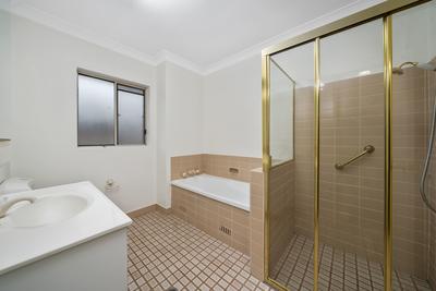 116/2-8 Kitchener Road