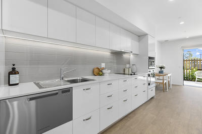 65/15-27 Adelaide Drive