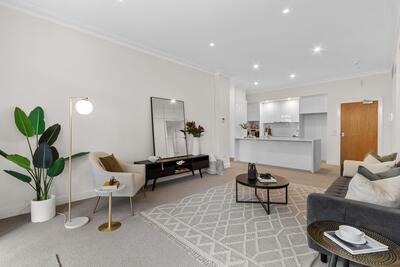 96/378 Cotham Road