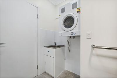 219/21 Gracemere Boulevard