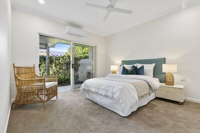 112/21 Gracemere Boulevard