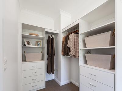 IC/030 Ibis Crescent