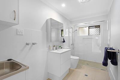 118/5 Lochinvar Court