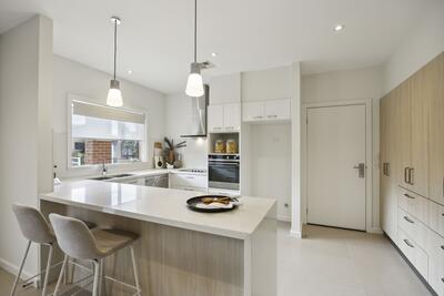 142/33 Lomandra Way