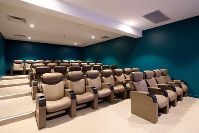 96/100 Station Street