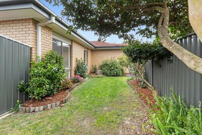 02/110 King Street