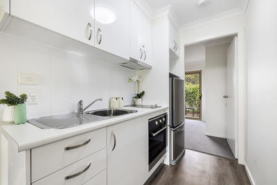 37/92 Taloumbi Rd