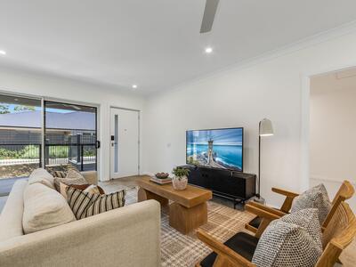 IC/030 Ibis Crescent