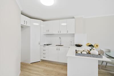 413/61 Explorer Drive