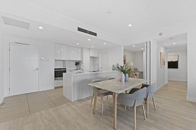 M313/469 Sandgate Road
