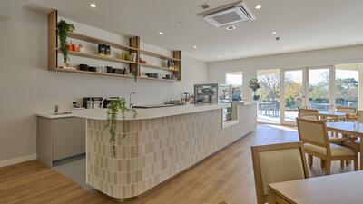 96/100 Station Street