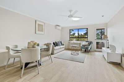 413/61 Explorer Drive