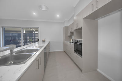 143/62 Island Point Road
