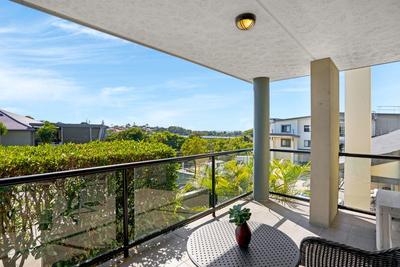 16/2-4 Terranora Road