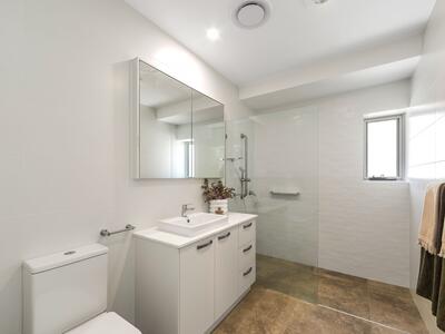 IC/030 Ibis Crescent