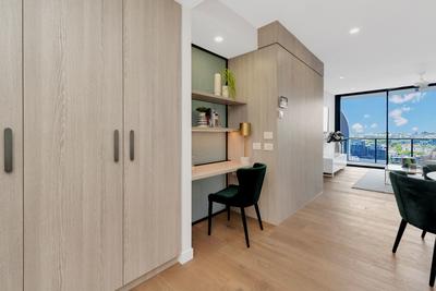 1304/50 Longland Street