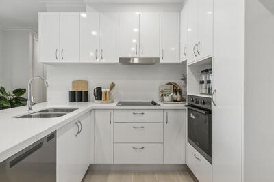 301/15-25 George Street