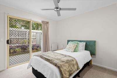 6/104 Country Club Drive