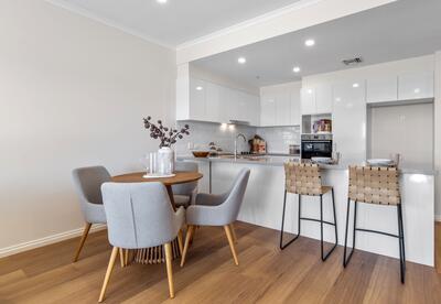 305/37-43 Victoria Street