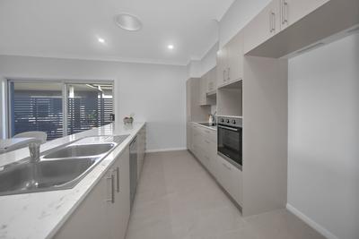146/62 Island Point Road