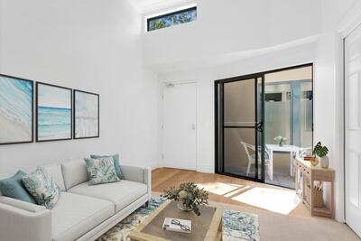 241/10 Minkara Road