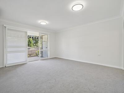 112/2-8 Kitchener Street