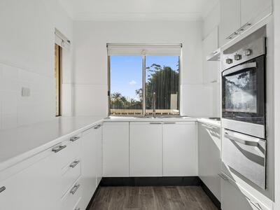 113/2-8 Kitchener Street