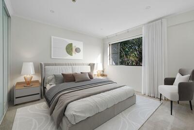 200/2 Ulmarra Place