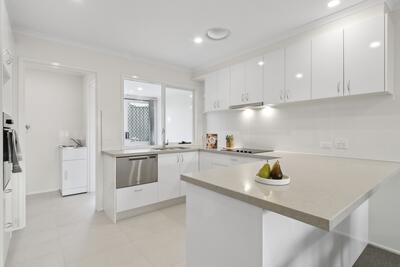 49/4-42 Coral Drive
