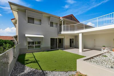 131/21 Gracemere Boulevard