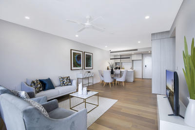 1705/50 Longland Street