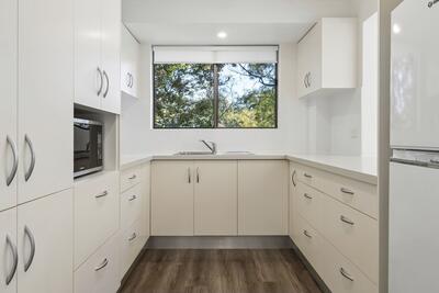 200/2 Ulmarra Place