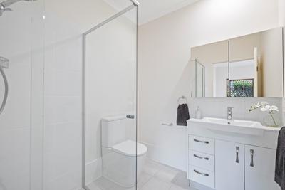 16/100 Albany Creek Road