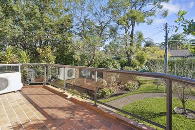 200/2 Ulmarra Place