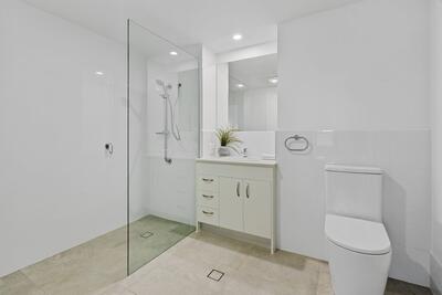 1110/100 Swansea Circuit