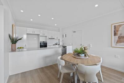 E303/469 Sandgate Road