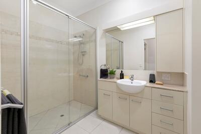 046/21 Gracemere Boulevard