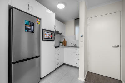 221/57 Cadbury Road