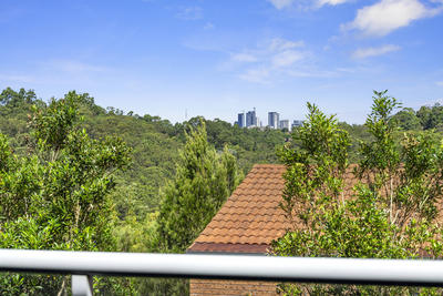 130/2 Ulmarra Place