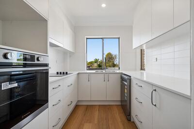 82/2-8 Kitchener Road