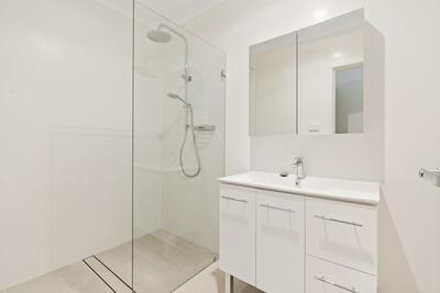 53/31 Crookston Drive