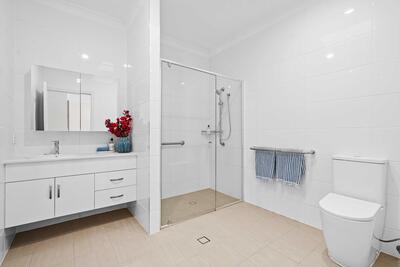 13/83 Freeth Street West