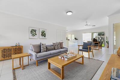 131/21 Gracemere Boulevard