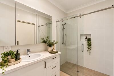 4 Telopea Grove