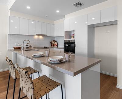 305/37-43 Victoria Street